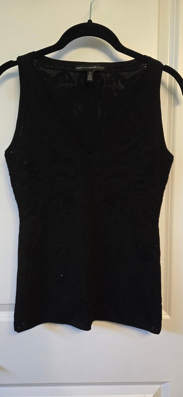 WHBM Women's XS Black knit Sleeveless Open weave leaf design Stretch Tank